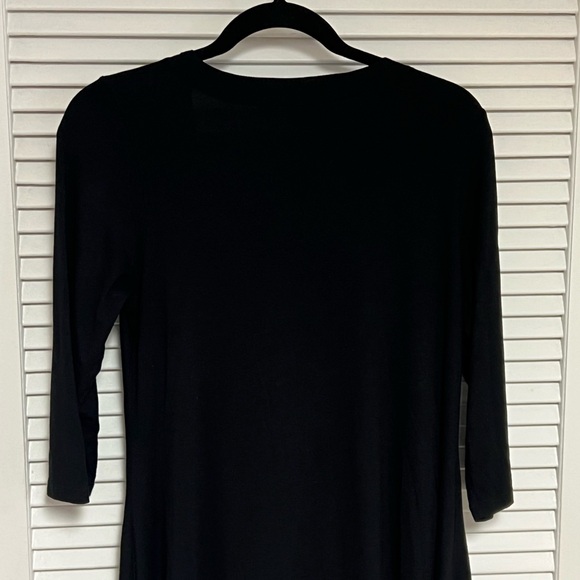 Alembika Top w/ handkerchief sides, 3/4 length sleeves, one collar neckline GUC! - Picture 5 of 14